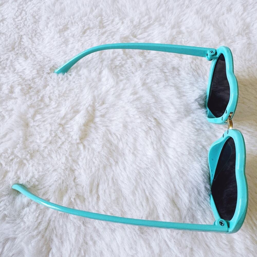 Pixie Green Girl Heart-shape Sunglasses - Picture 5 of 11